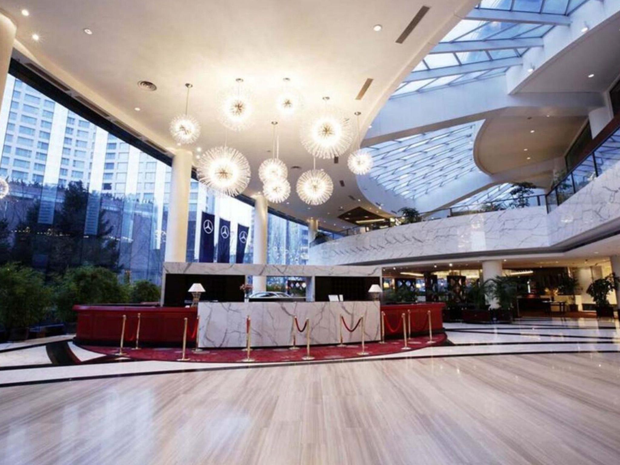 Furama Hotel Dalian Exterior photo